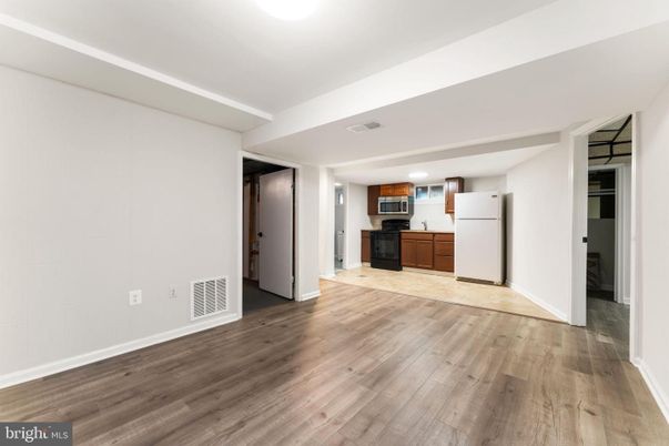 Empty room, Interior, Kitchen, Recessed Lighting, Wood Texture Flooring