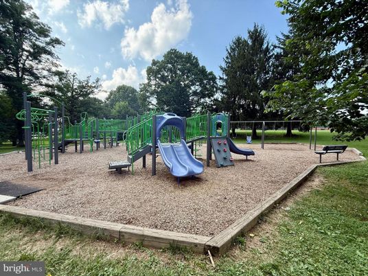 Backyard, Exterior, Playground