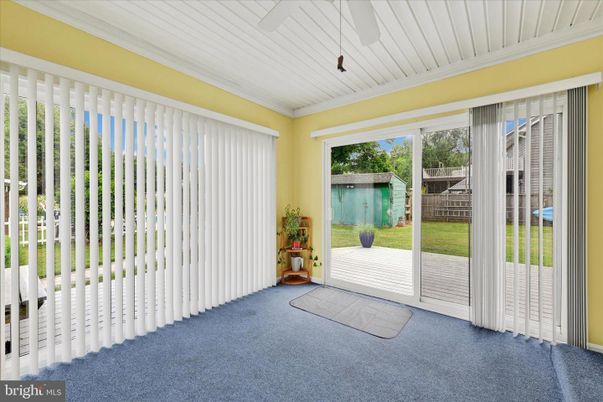 Empty room, Interior, Sun Room