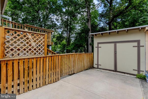 Detached Garage, Exterior