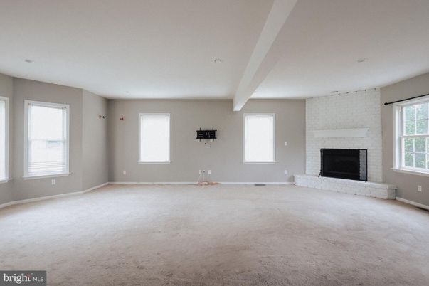 Empty room, Fireplace, Interior