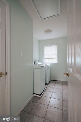 Interior, Washer