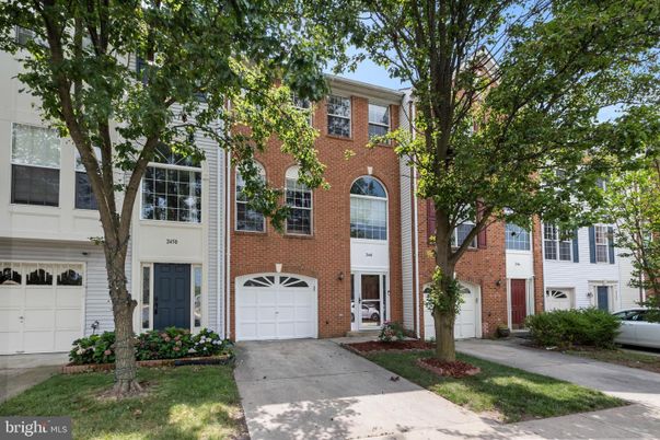 Attached, Exterior, Facade, Brick Facade, Rowhouse