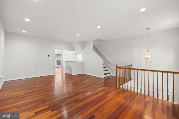 Interior, Pendant Lights, Recessed Lighting, Wood Texture Flooring