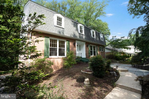 Exterior, Facade, Brick Facade, Cape Cod