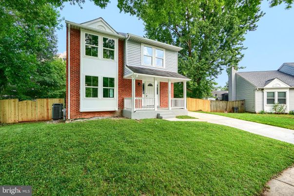 Backyard, Exterior, Facade, Brick Facade, Georgian