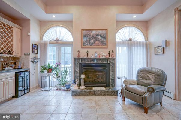 Fireplace, Interior, Recessed Lighting