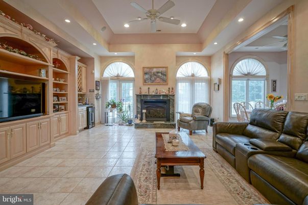 Fireplace, Interior, Living room, Recessed Lighting