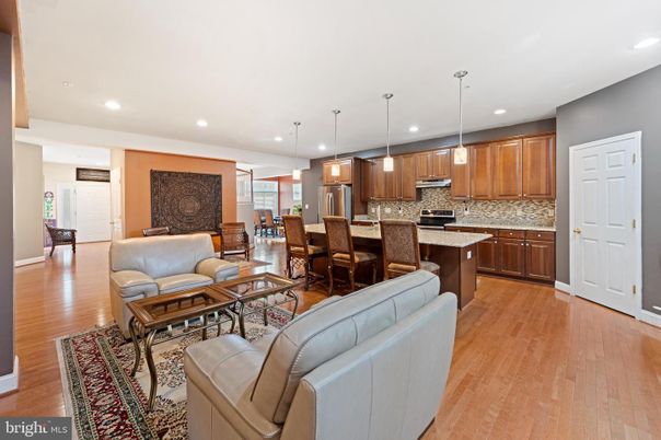 Dining room, Interior, Kitchen, Living room, Pendant Lights, Recessed Lighting, Wood Texture Flooring