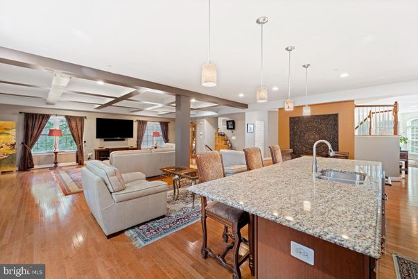 Dining room, Interior, Kitchen, Living room, Pendant Lights, Recessed Lighting, Wood Texture Flooring