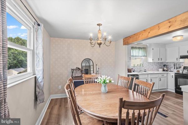 Chandelier, Dining room, Interior, Kitchen, Wooden Beams, Wood Texture Flooring