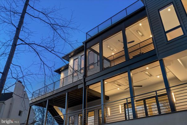 Exterior, Facade, None