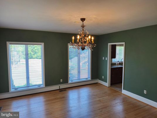 Chandelier, Empty room, Interior, Wood Texture Flooring