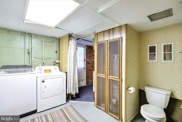 Bathroom, Interior, Utility Closets, Washer