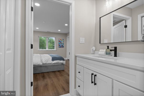 Bathroom, Bedroom, Interior, Recessed Lighting, Wood Texture Flooring