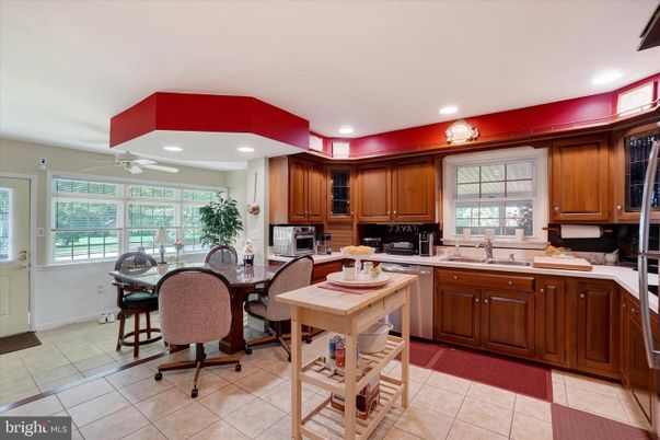 Dining room, Interior, Kitchen, Recessed Lighting