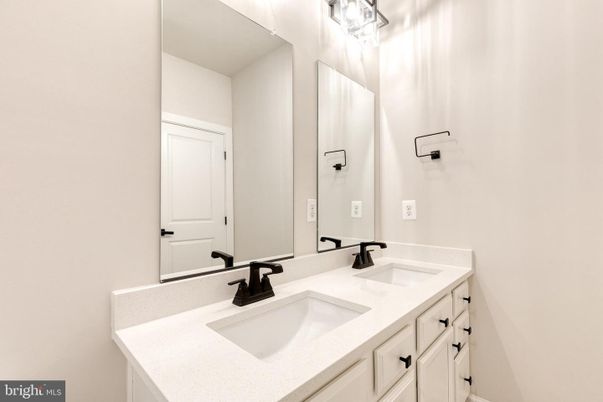 Bathroom, Dual Sink Vanities, Interior