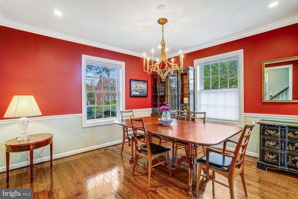 Chandelier, Dining room, Interior, Recessed Lighting, Wood Texture Flooring