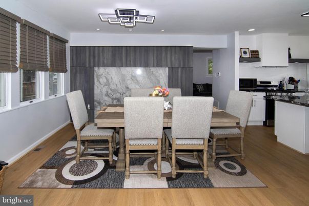 Dining room, Interior, Kitchen, Marble Walls, Recessed Lighting, Wood Texture Flooring