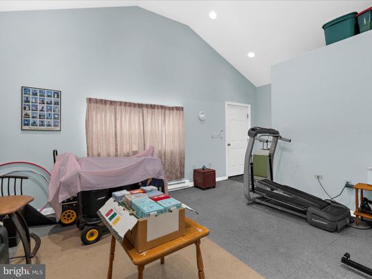Fitness Equipment, Interior, Recessed Lighting