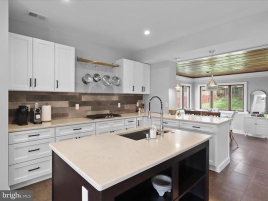 Interior, Kitchen, Pendant Lights, Recessed Lighting