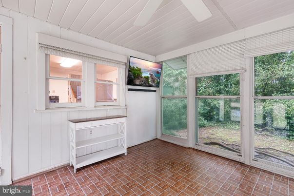 Empty room, Interior, Sun Room