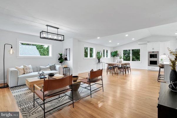 Dining room, Interior, Kitchen, Living room, Pendant Lights, Recessed Lighting, Stainless Steel Appliances, Wood Texture Flooring