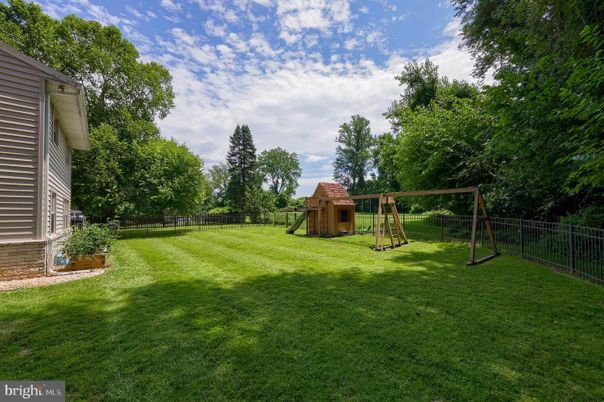 Backyard, Exterior, Playground