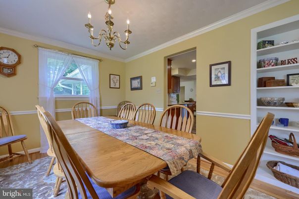 Chandelier, Dining room, Interior