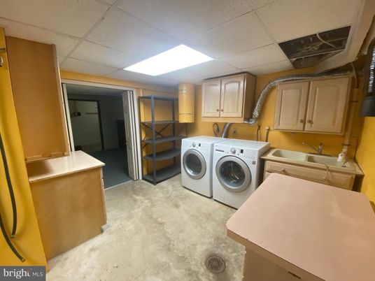 Interior, Washer