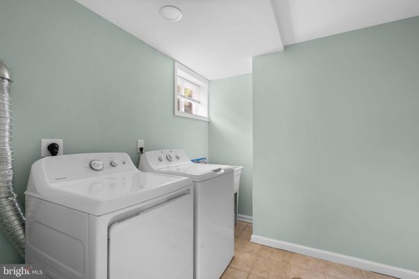 Interior, Recessed Lighting, Washer