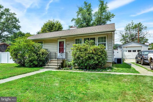Detached Garage, Exterior, Facade, Cape Cod