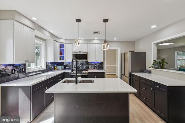 Interior, Kitchen, Pendant Lights, Recessed Lighting, Wood Texture Flooring