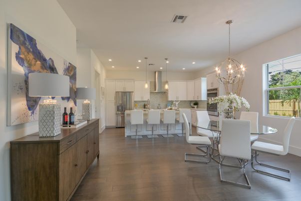 Chandelier, Dining room, Interior, Kitchen, Pendant Lights, Recessed Lighting, Stainless Steel Appliances, Wood Texture Flooring