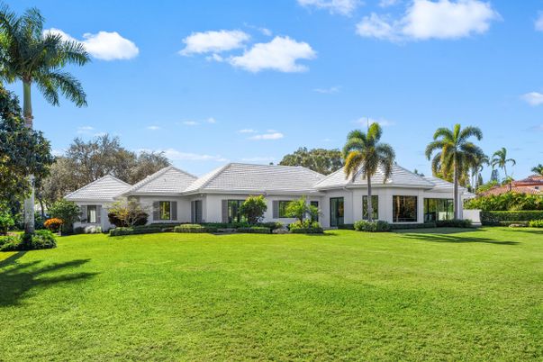 Backyard, Exterior, Facade, French Provincial