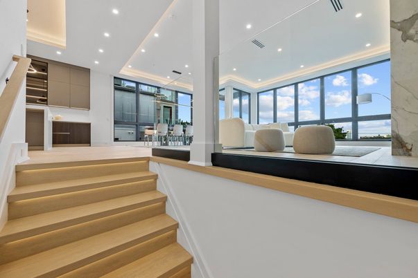 Dining room, Interior, Pendant Lights, Recessed Lighting