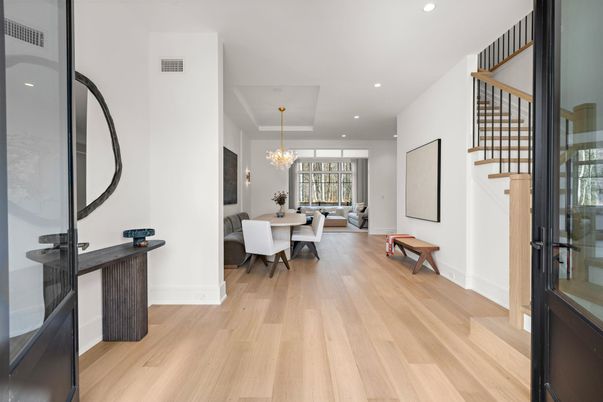 Chandelier, Dining room, Interior, Recessed Lighting, Wood Texture Flooring