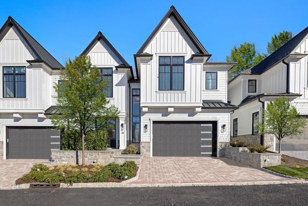 Attached, Exterior, Facade, Farmhouse