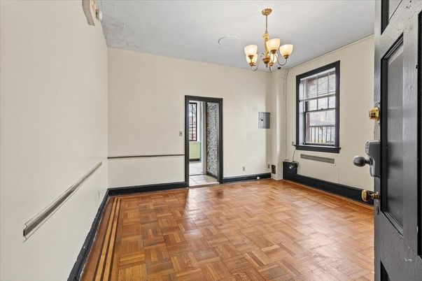 Chandelier, Empty room, Interior, Wood Texture Flooring
