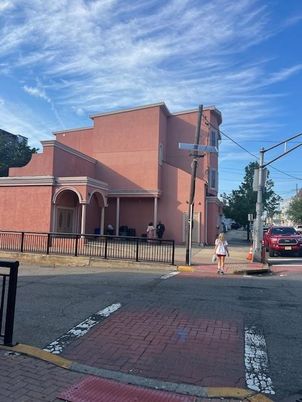 Exterior, Facade, None