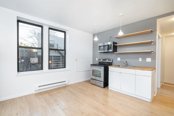 Interior, Kitchen, Pendant Lights, Wood Texture Flooring