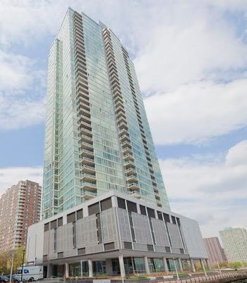 Exterior, Facade, Highrise