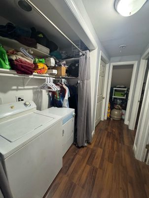 Interior, Utility Closets, Washer, Wood Texture Flooring