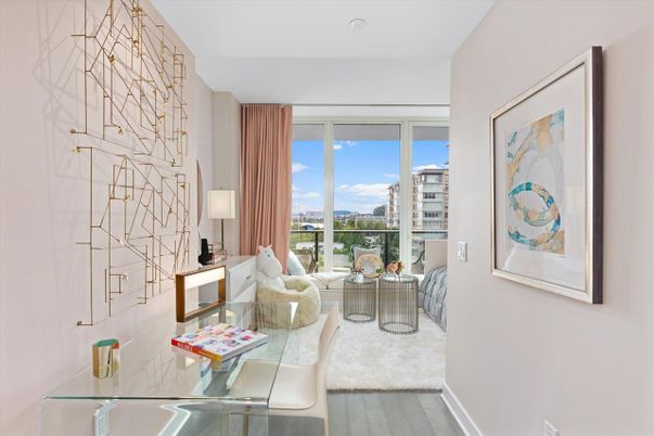 Interior, Living room, Water