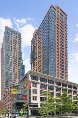 Exterior, Facade, Highrise