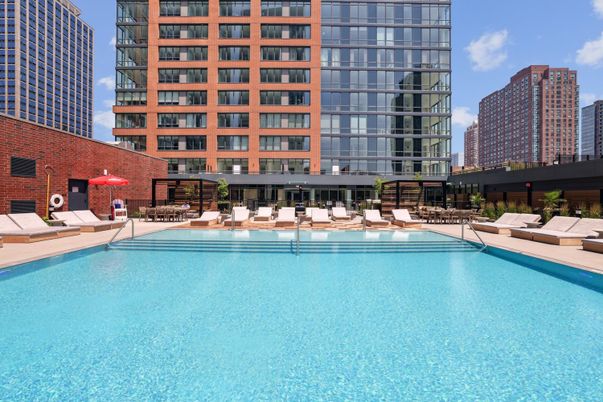 Exterior, Pool