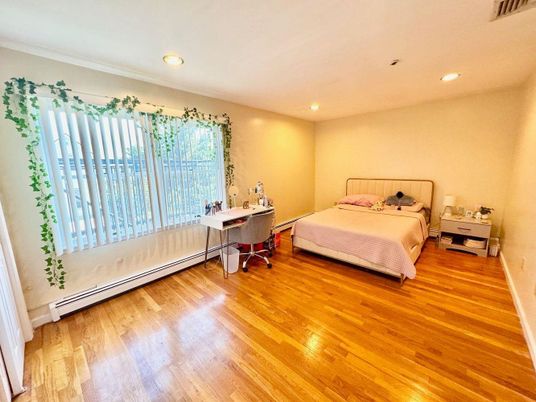 Bedroom, Home Office, Interior, Recessed Lighting, Wood Texture Flooring