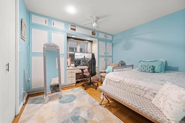 Bedroom, Home Office, Interior, Recessed Lighting, Wood Texture Flooring