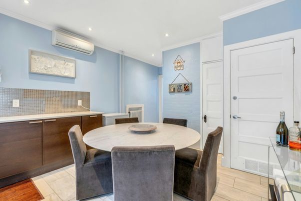 Dining room, Interior, Recessed Lighting
