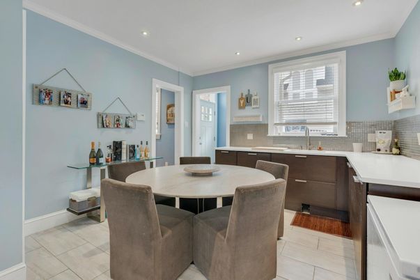 Dining room, Interior, Recessed Lighting